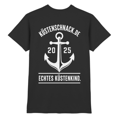Echtes Küstenkind – Küstenschnack Shirt mit Brustlogo und Rückenprint
