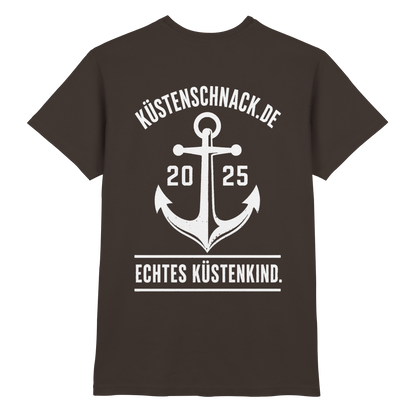 Echtes Küstenkind – Küstenschnack Shirt mit Brustlogo und Rückenprint