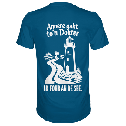 Ik fohr an de See – T-Shirt mit norddeutschem Spruch im Rückenprint
