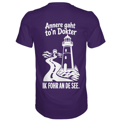 Ik fohr an de See – T-Shirt mit norddeutschem Spruch im Rückenprint